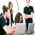 wat betekent bootstrapping voor startups en hoe werkt het precies