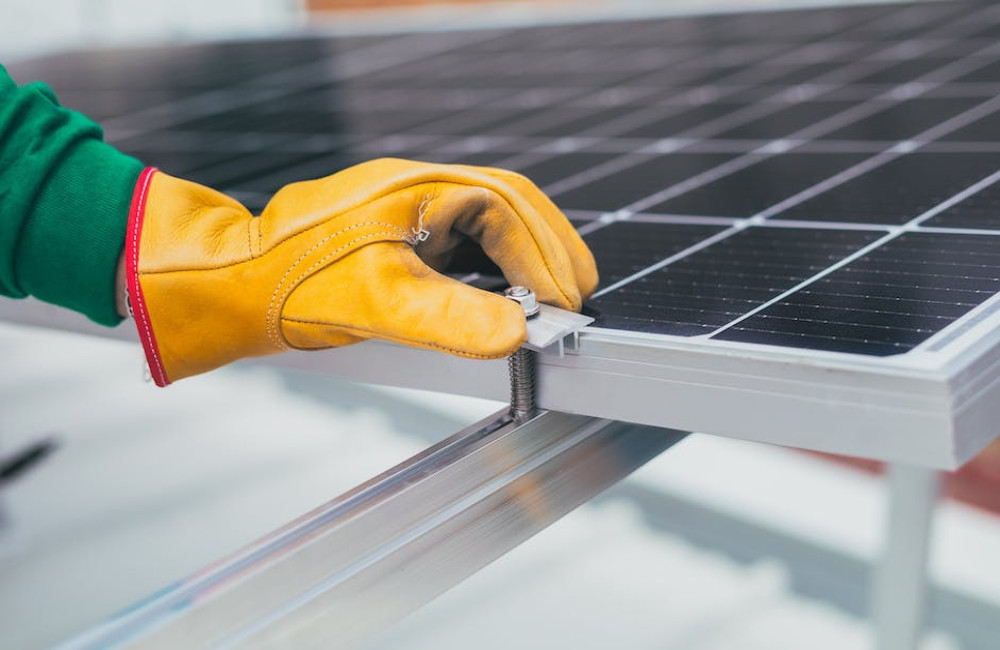 Zonnepanelen installateur vinden via internet